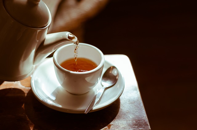 Rødkløver te: En naturlig og effektiv måde at bekæmpe stress og angst
